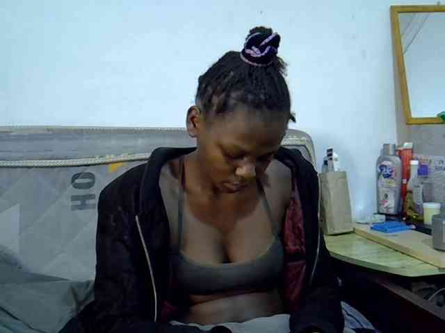 Sexybeiby1 webcam