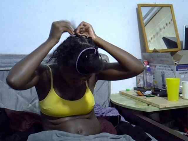 Sexybeiby1 webcam