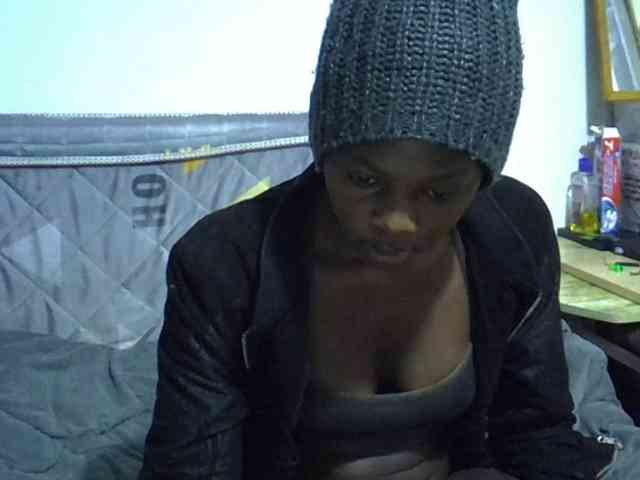 Sexybeiby1 webcam