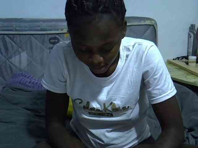Sexybeiby1 webcam