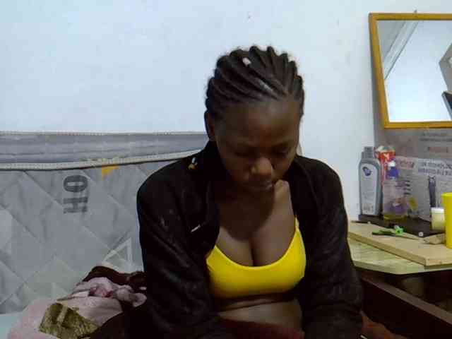 Sexybeiby1 webcam