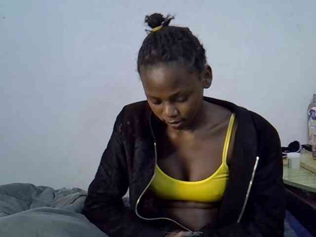 Sexybeiby1 webcam