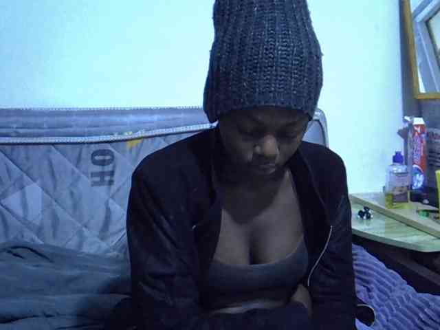 Sexybeiby1 webcam