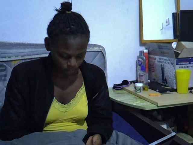 Sexybeiby1 webcam