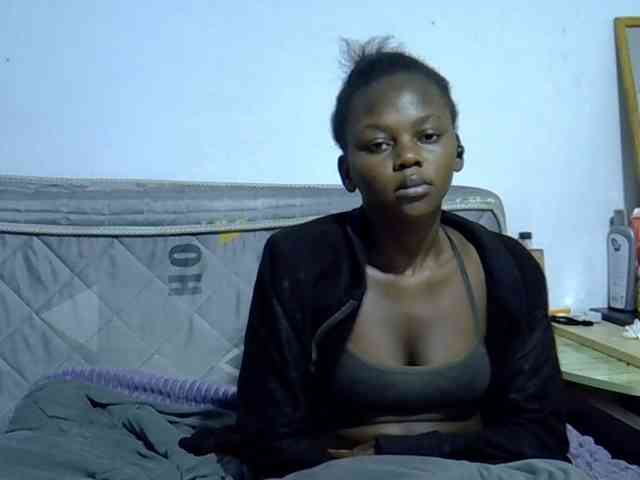 Sexybeiby1 webcam