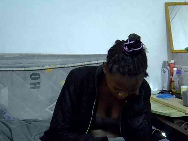 Sexybeiby1 webcam