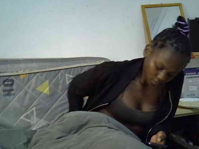Sexybeiby1 webcam