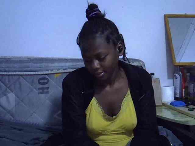 Sexybeiby1 webcam