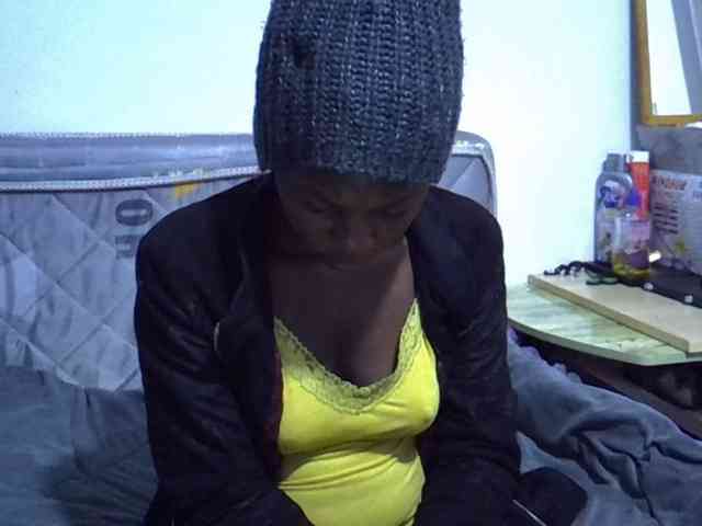 Sexybeiby1 webcam