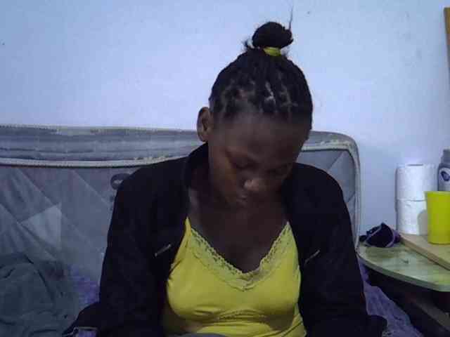 Sexybeiby1 webcam