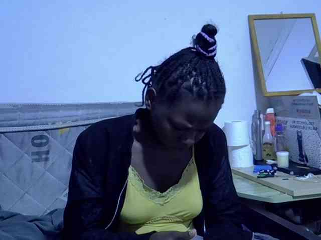 Sexybeiby1 webcam