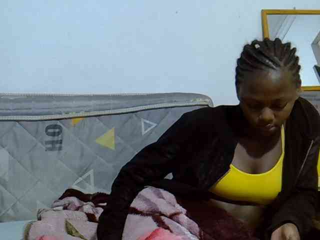 Sexybeiby1 webcam