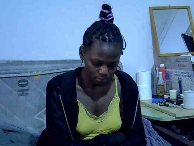 Sexybeiby1 webcam