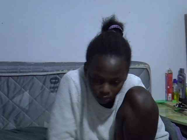 Sexybeiby1 webcam
