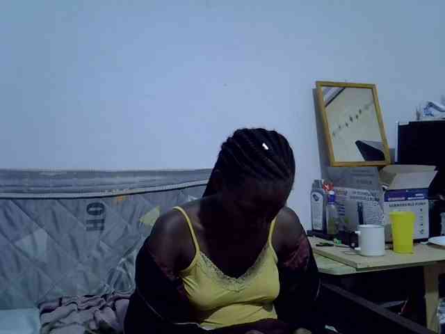 Sexybeiby1 webcam