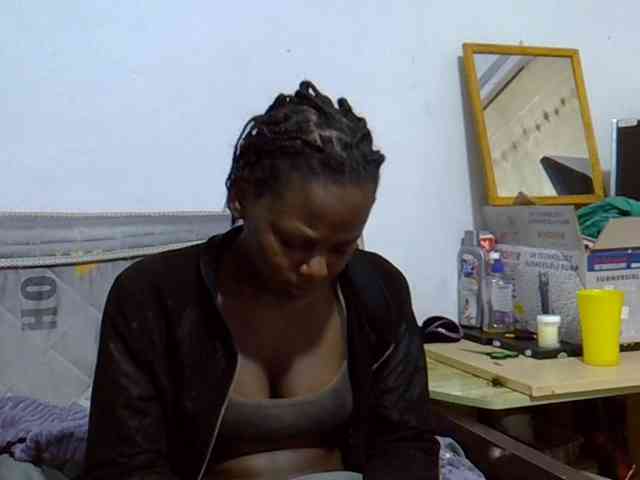Sexybeiby1 webcam