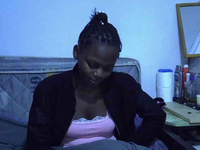 Sexybeiby1 webcam