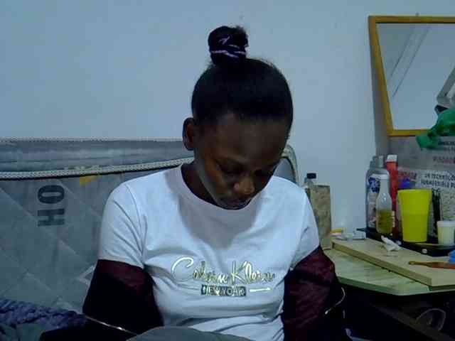 Sexybeiby1 webcam