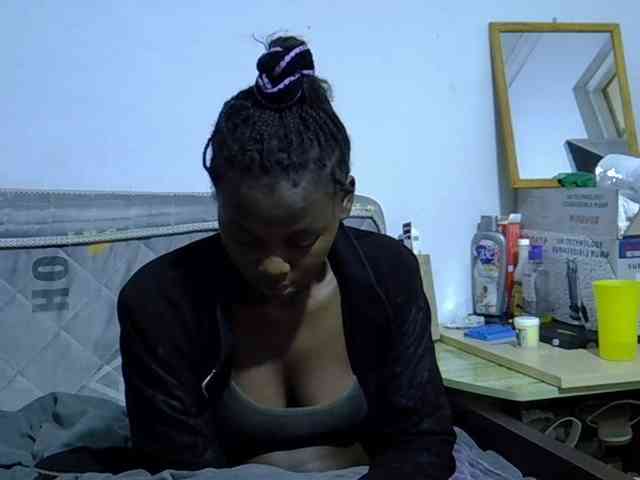 Sexybeiby1 webcam
