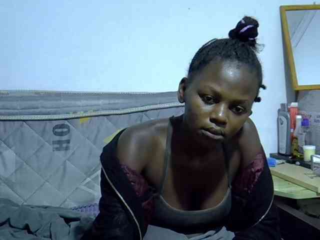 Sexybeiby1 webcam