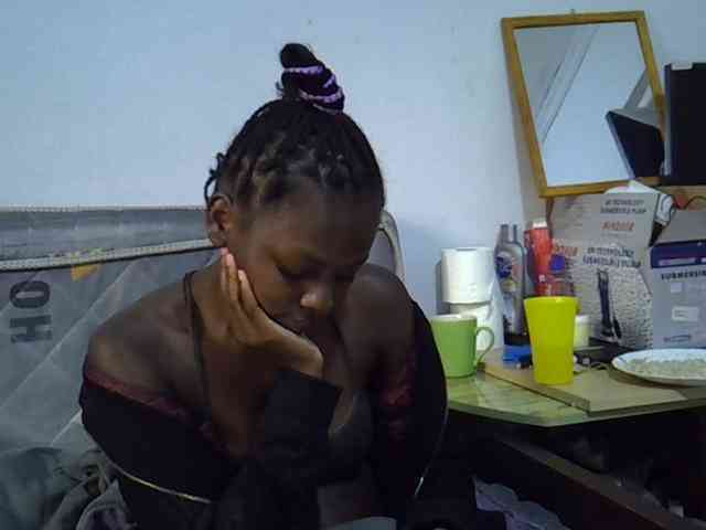 Sexybeiby1 webcam