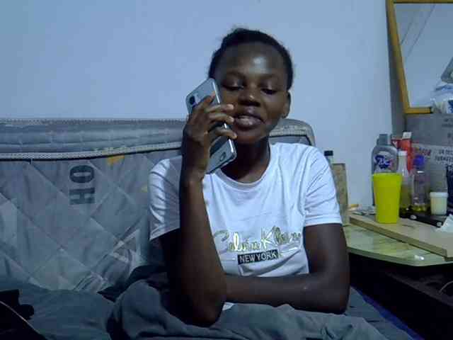Sexybeiby1 webcam