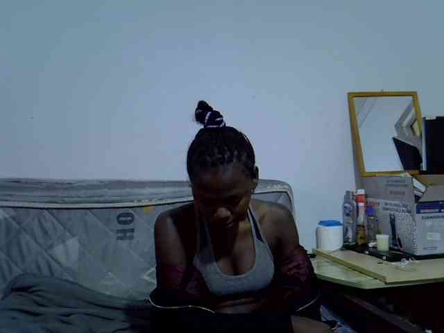 Sexybeiby1 webcam