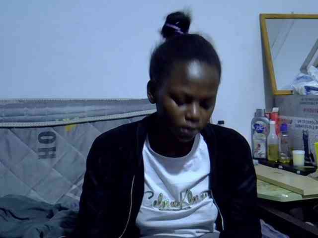 Sexybeiby1 webcam
