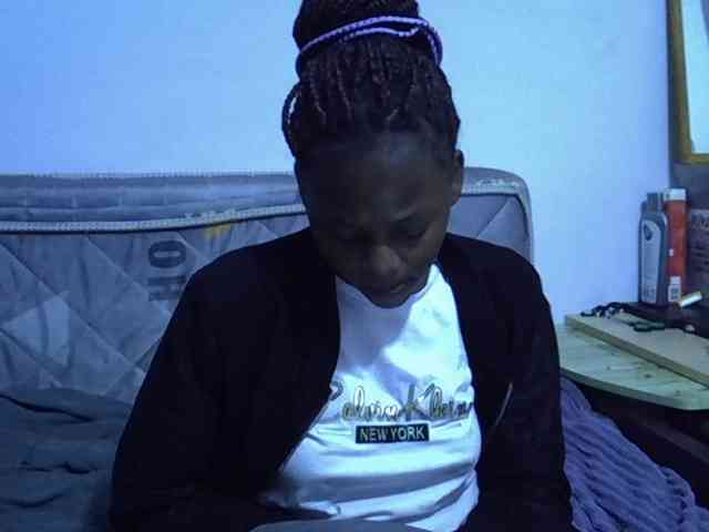 Sexybeiby1 webcam
