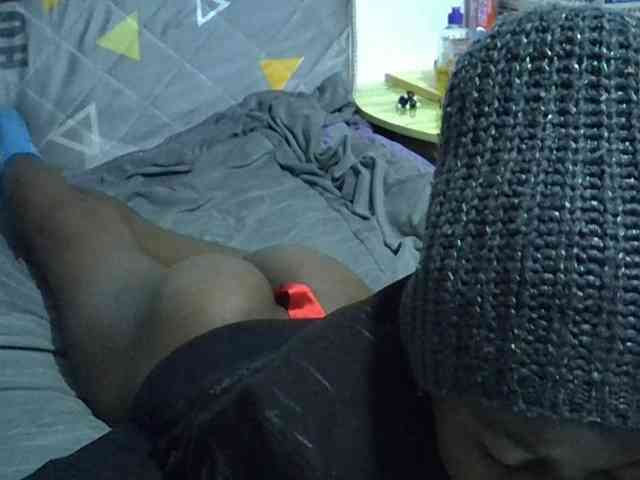 Sexybeiby1 webcam