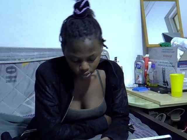 Sexybeiby1 webcam