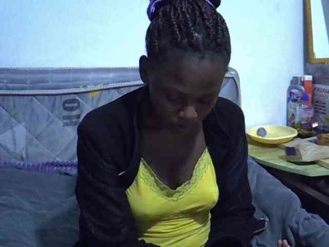 Sexybeiby1 webcam