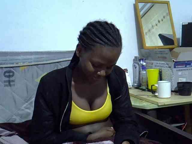 Sexybeiby1 webcam