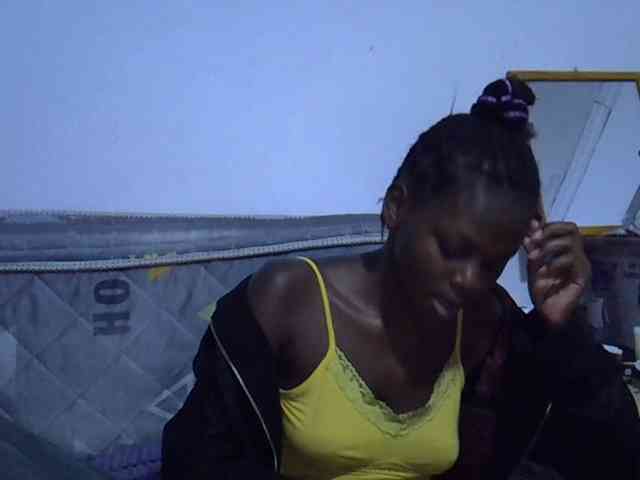 Sexybeiby1 webcam
