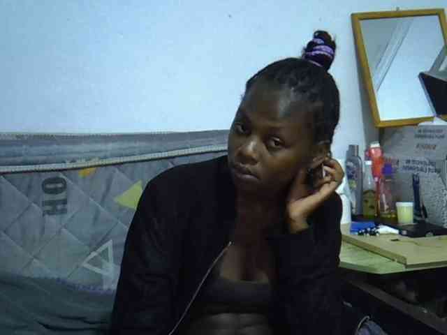 Sexybeiby1 webcam