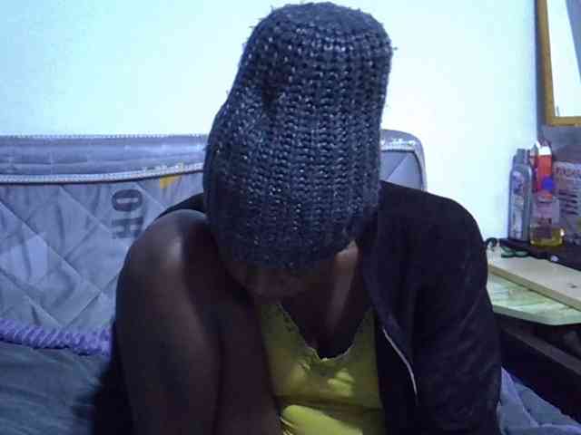 Sexybeiby1 webcam