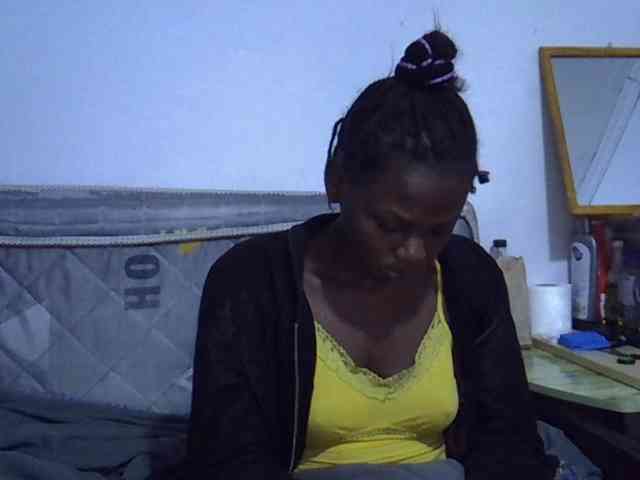 Sexybeiby1 webcam