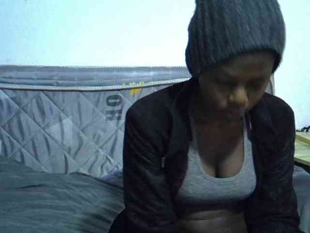Sexybeiby1 webcam
