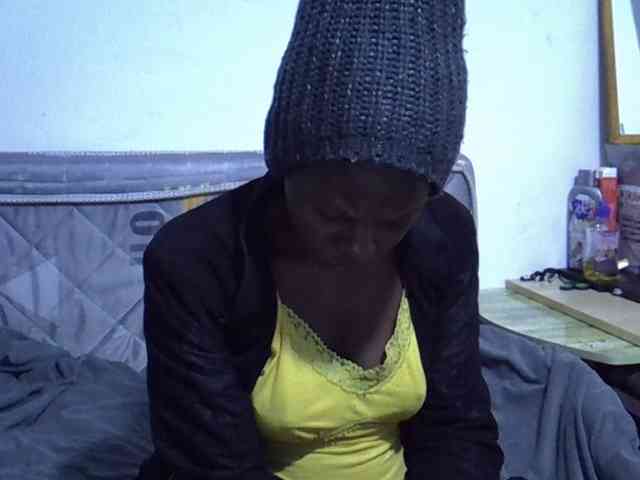 Sexybeiby1 webcam