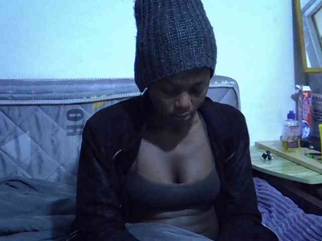 Sexybeiby1 webcam