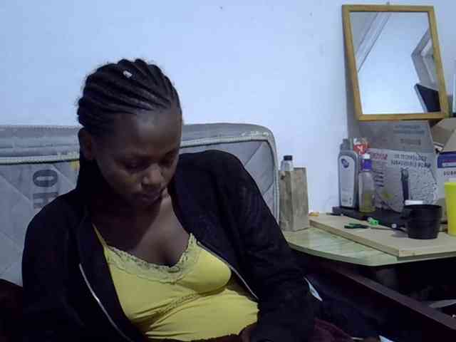 Sexybeiby1 webcam