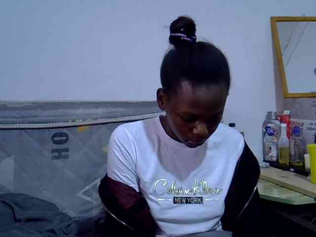 Sexybeiby1 webcam