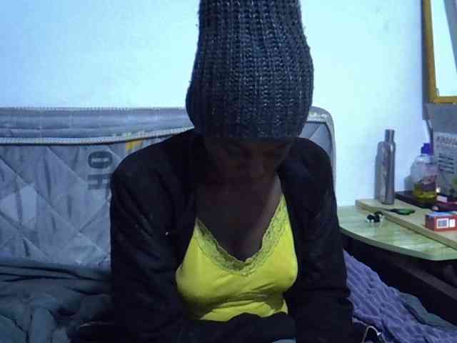 Sexybeiby1 webcam