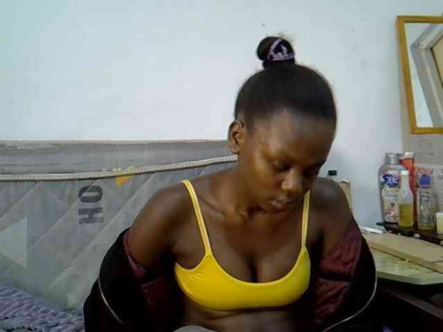 Sexybeiby1 webcam