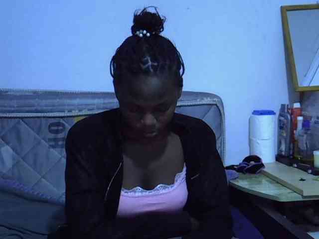 Sexybeiby1 webcam