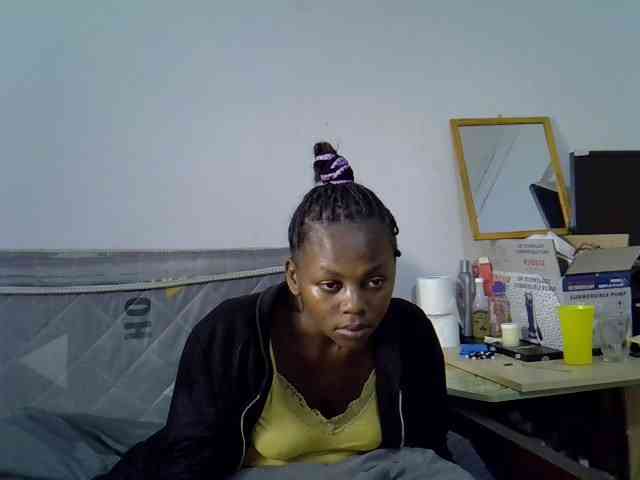 Sexybeiby1 webcam