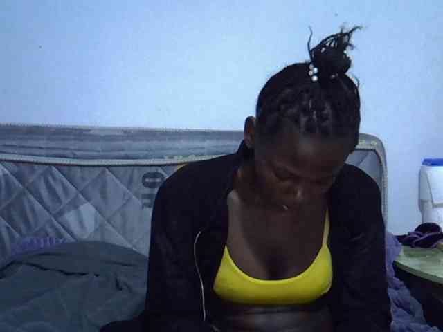 Sexybeiby1 webcam