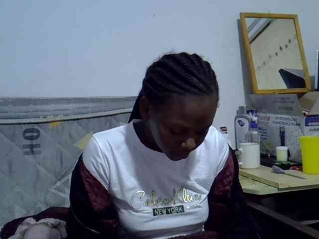 Sexybeiby1 webcam