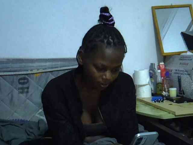 Sexybeiby1 webcam