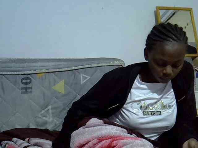 Sexybeiby1 webcam